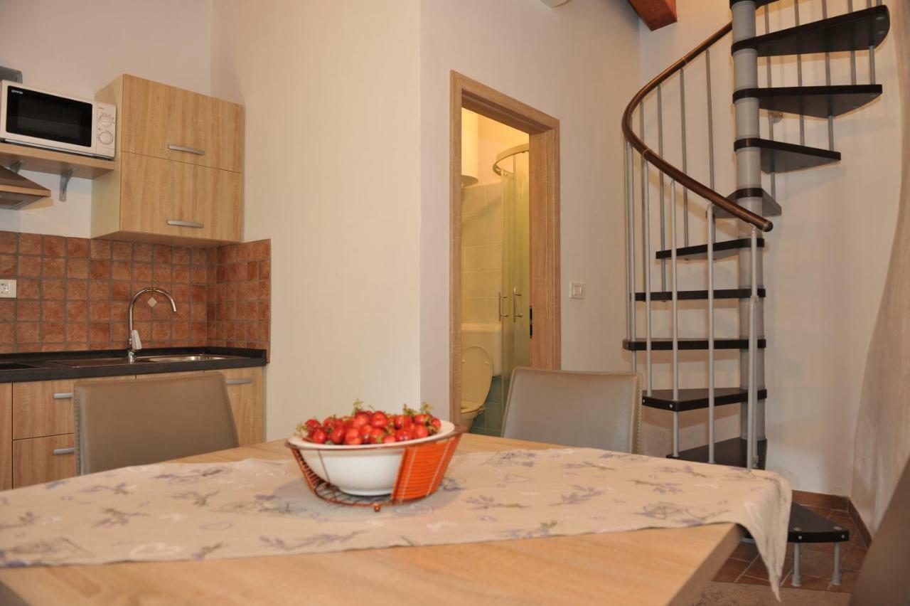Apartmaji Kumar Smartno Exteriér fotografie